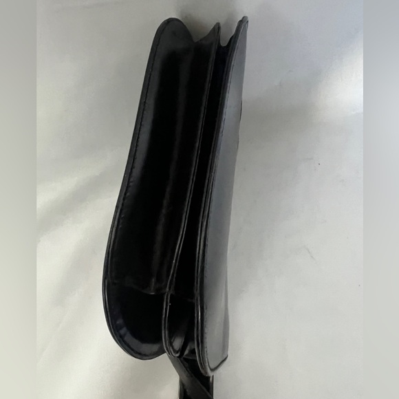 Authentic Prada Black Leather Crossbody Bag - Picture 6 of 11